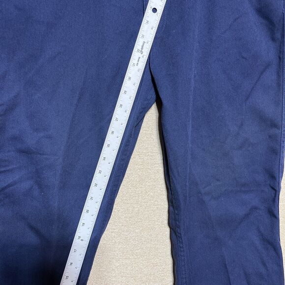 Vintage White Tab Levis Men With A Skosh More Room Navy 549 Jeans 40x32 - Picture 9 of 12